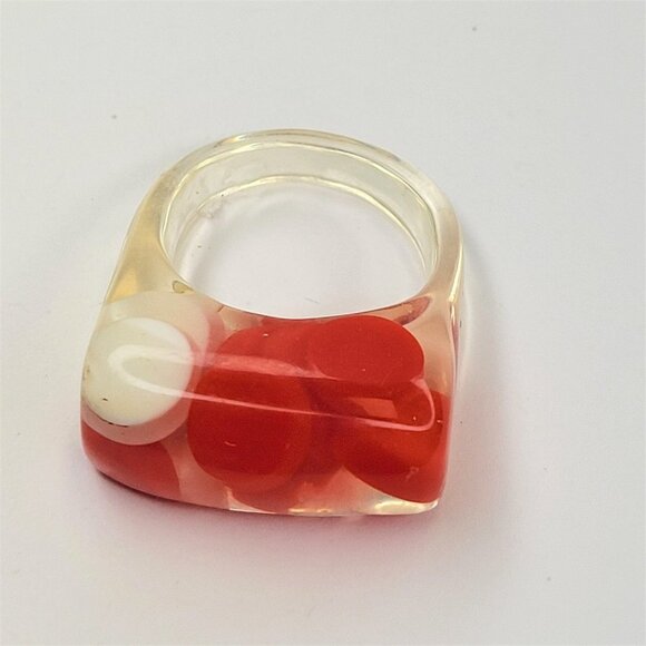 Lucite Resin Rings Clear See Through Red and White Beads Rectangular Ring - Picture 3 of 8